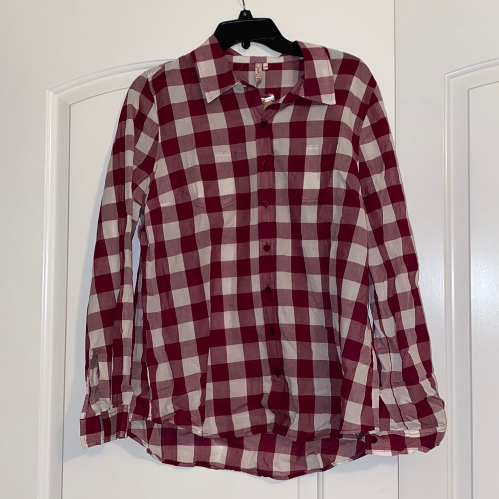 Women’s plaid shirt